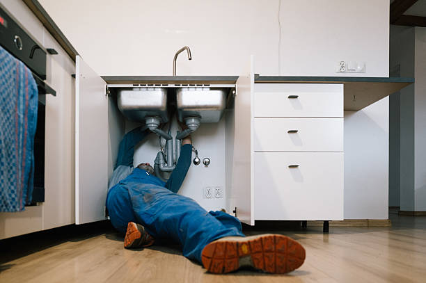 Professional Leak Detection technician working in Columbiana, AL